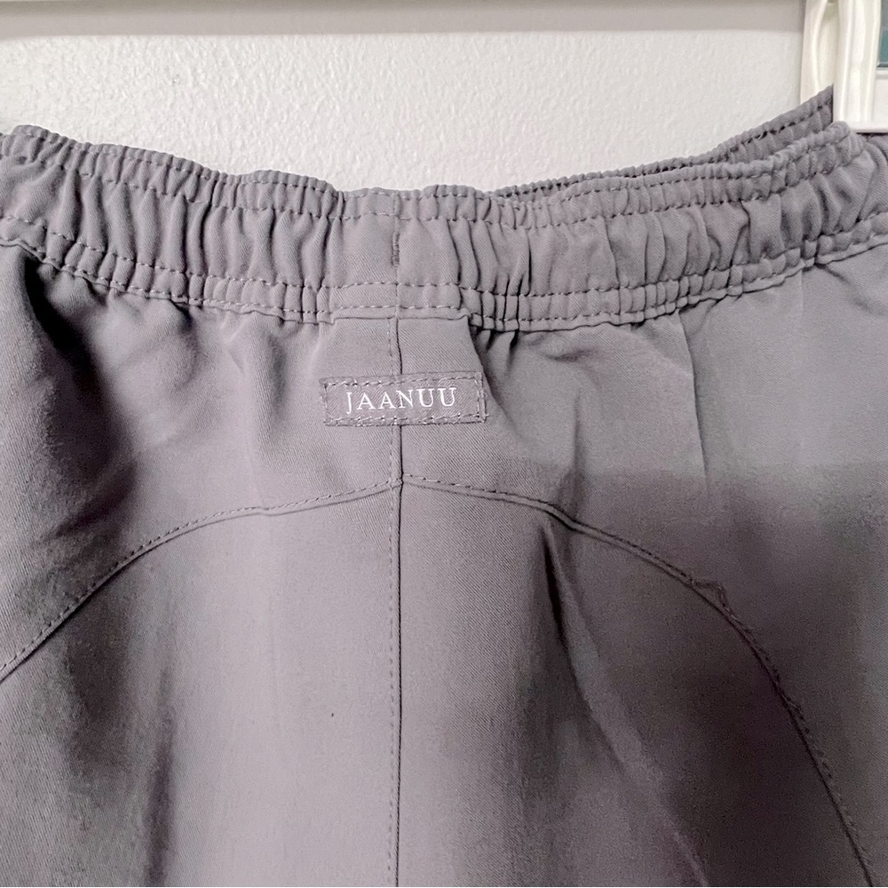 Jaanuu scrub pants small grey